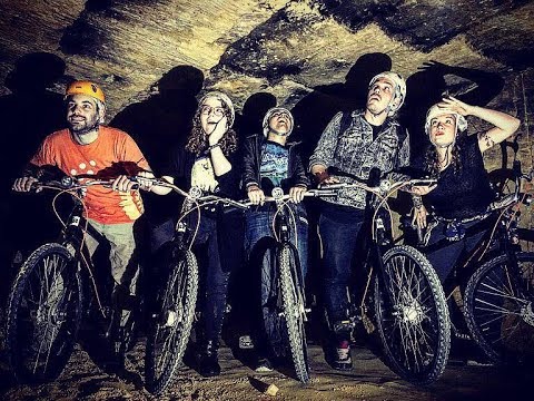 Gááf: mountainbiken door de grotten!